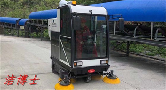 電動(dòng)掃地車(chē)