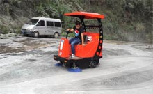 【推薦】駕駛式電動(dòng)掃地車(chē)1500視頻演示 【推薦】駕駛式電動(dòng)掃地車(chē)1500視頻演示