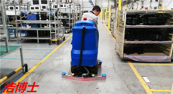 駕駛式洗地車(chē)