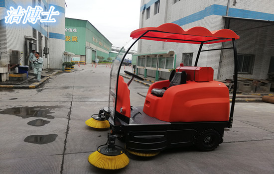 電動(dòng)掃地車(chē)