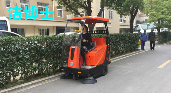 掃地車(chē)