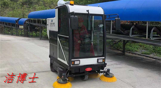 電動(dòng)掃地車(chē)