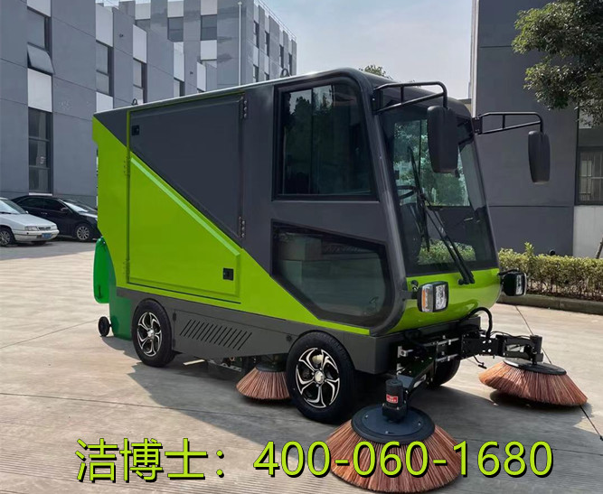 潔博士駕駛掃地車(chē)客戶(hù)案例-中交隧道局江陰靖江長(cháng)江隧道項目部